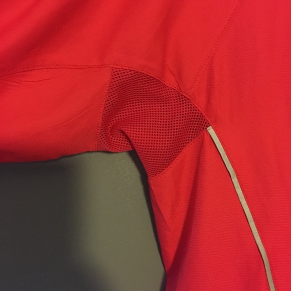 Red/orange Reebok zip up jacket - Picture 5 of 5